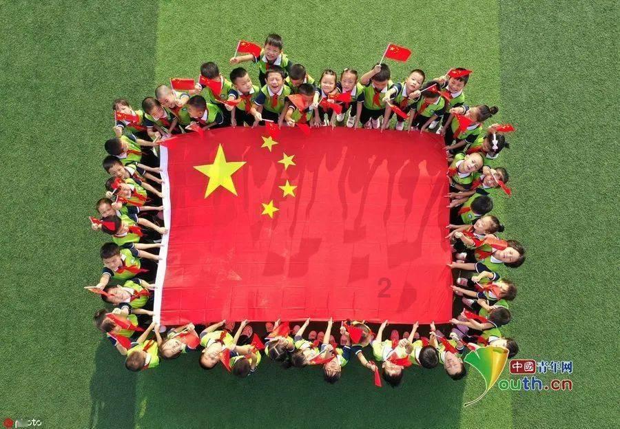 【图集】大红灯笼高高挂 贵阳年味逐渐上线