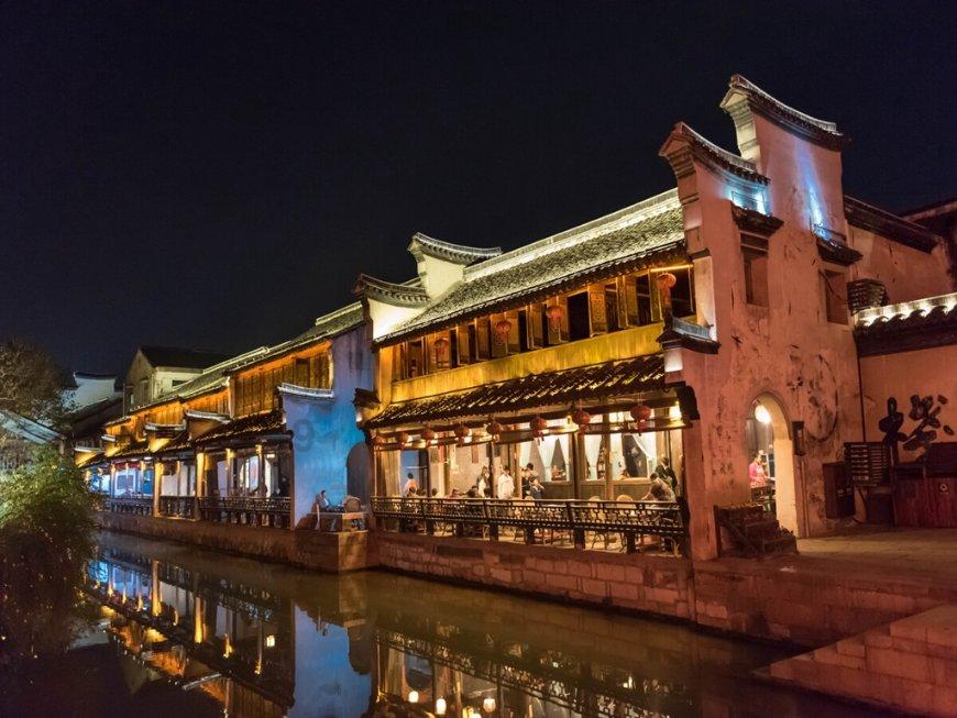 逃离遗弃的建筑4