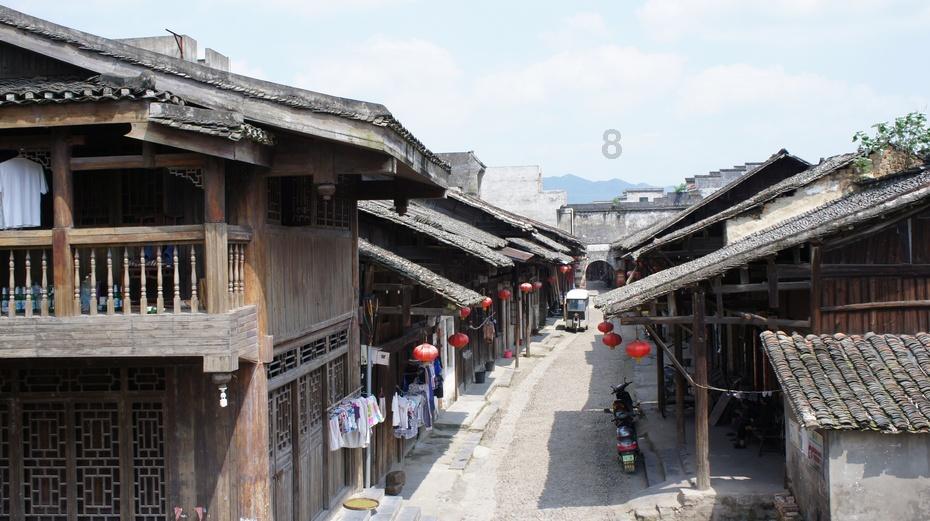 罗马诺：巴萨700万+300万欧元报价伯格瓦尔