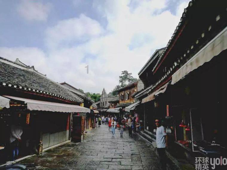 女性出游最大的难题就是安全问题，有哪些安全还美的国度适合“独行女”游玩？游戏画面